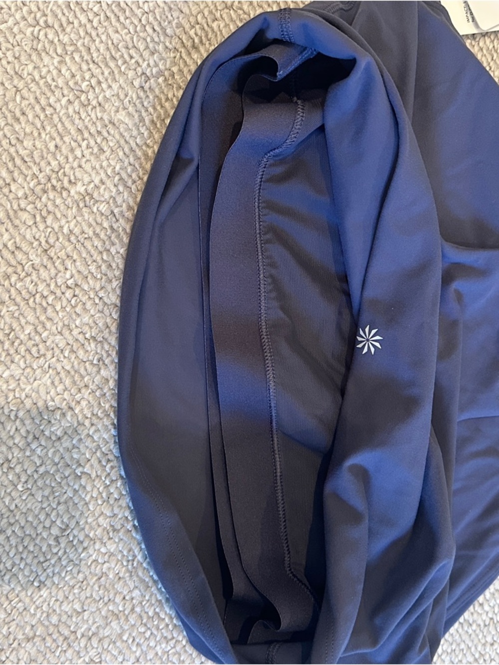 NWT Athleta Cropped Top Sports Bra - Picture 5 of 5